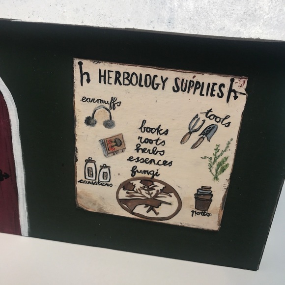 Guinea/Small Pet,House,Hide Out Potion Store Harry Potter inspired - Picture 9 of 11